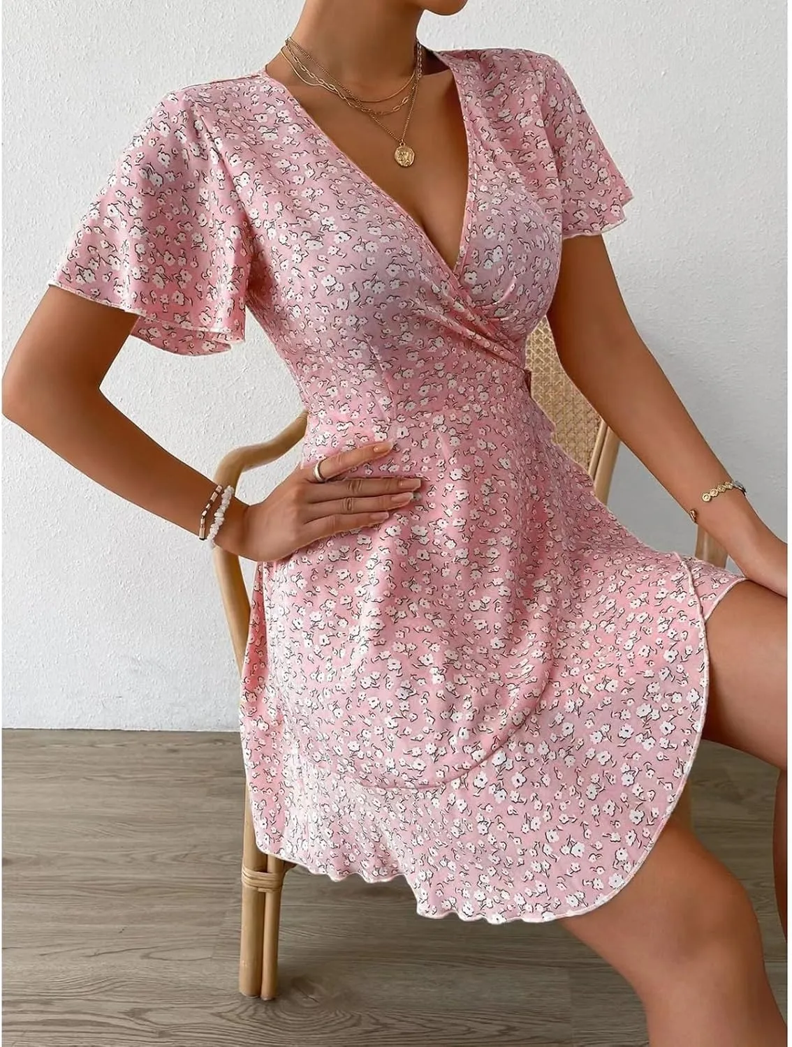 Sexy Dresses for Women V Neck Short Sleeve Casual Short Summer Dresses Boho Ruffle Tie Waist Flowy Floral Mini Dress
