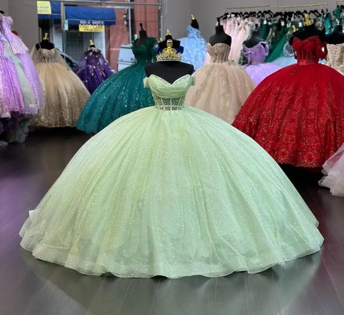 Youjiayi Glitter Tulle Quinceanera Dresses with Train Off Shoulder Beaded Sweet 16 Dresses Pleated Long Ball Gown for Women